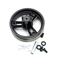 Wheel hub (with screws) S5/S8