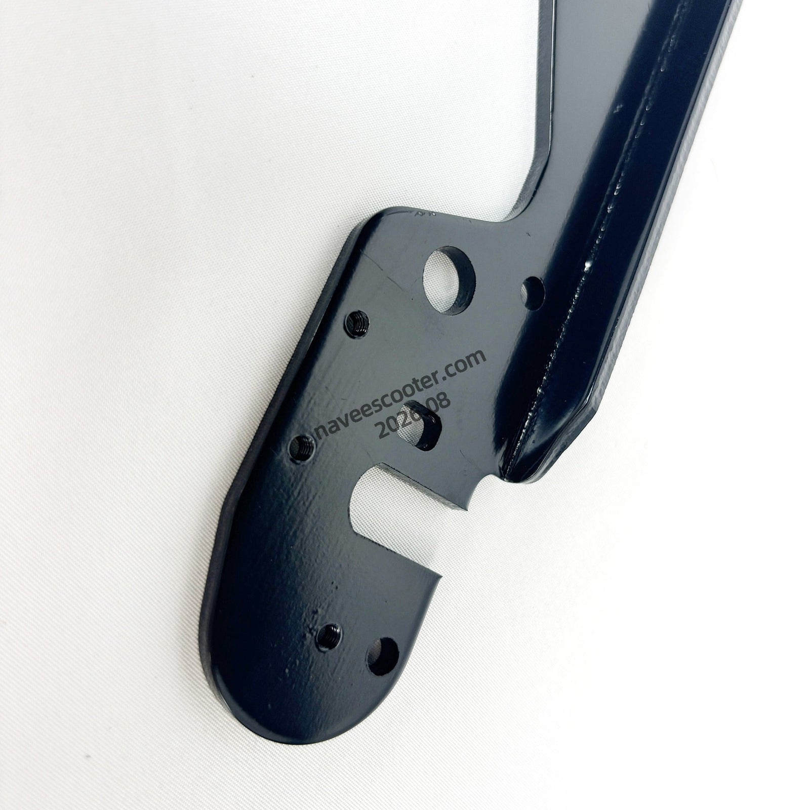NAVEE GT3 Left Rear Rocker Arm Assembly