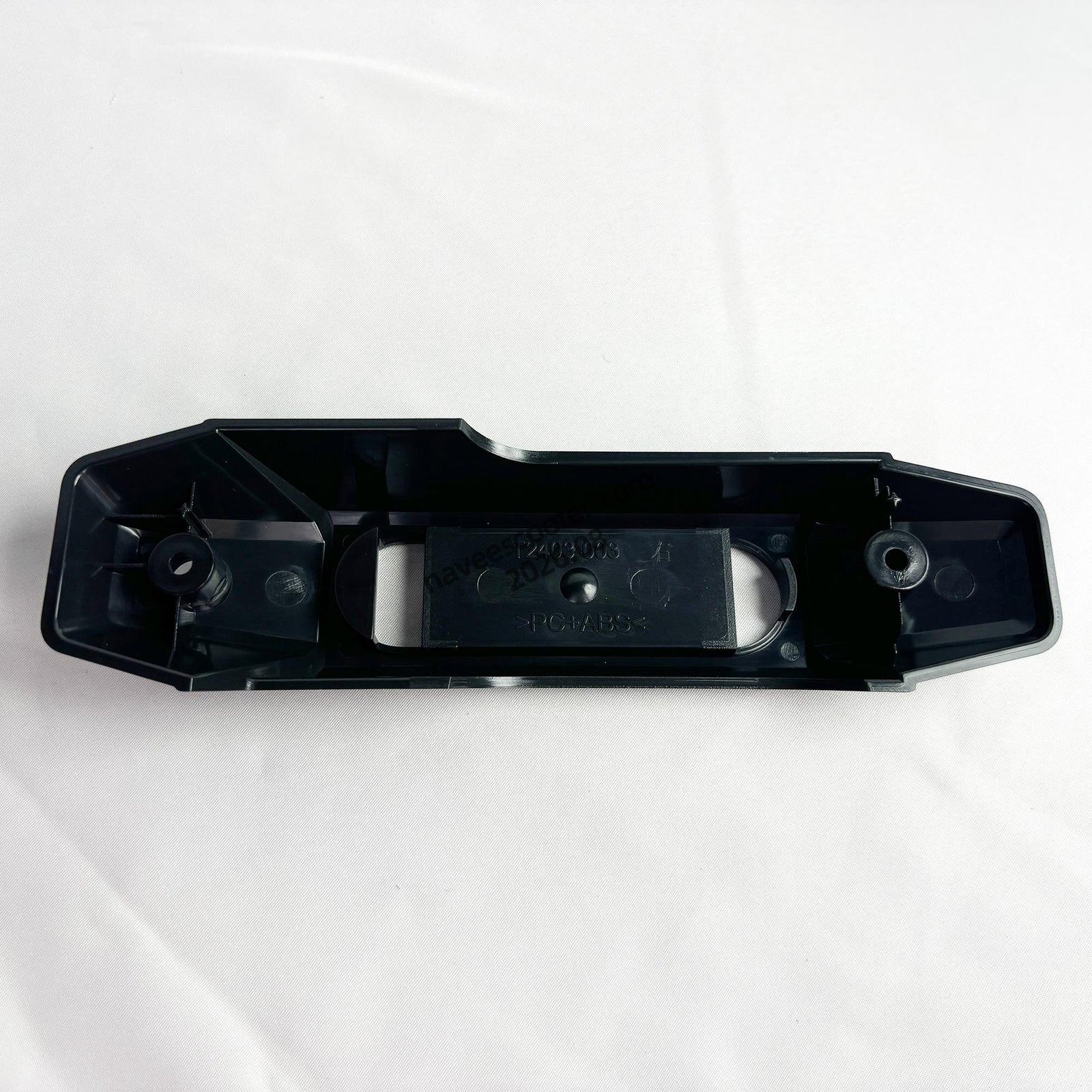 NAVEE GT3 Right Rear Rocker Arm Cover