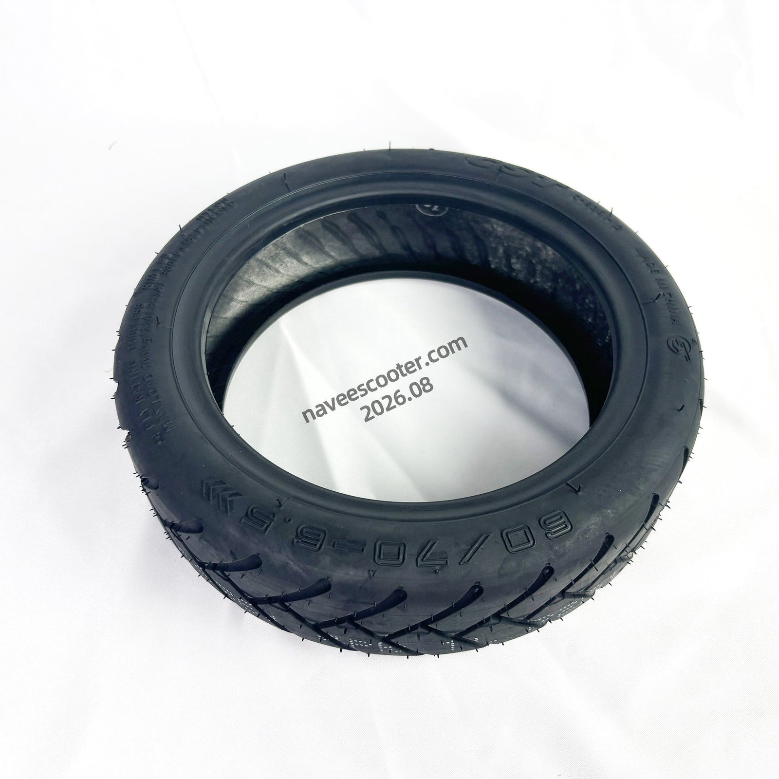 NAVEE GT3 Tire Assembly