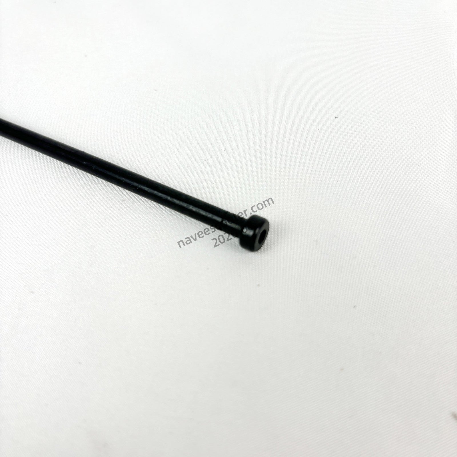 NAVEE V40 Pro Folding Handle Screw M5×146